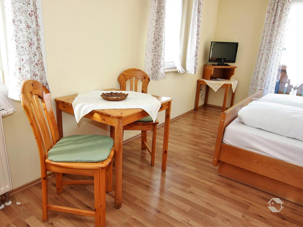 Gaestehaus Klingele Hinterzarten Quarto foto